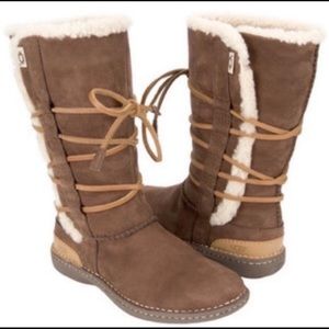 UGG BOOTS 100% LEATHER BOHO TAN LEATHER TALL WINTER BOOTS TALL LACE UP BOOT 6 M